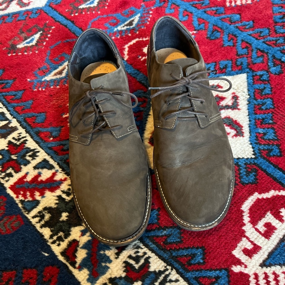 NAOT SIZE 9 CHIEF DRESS SHOES